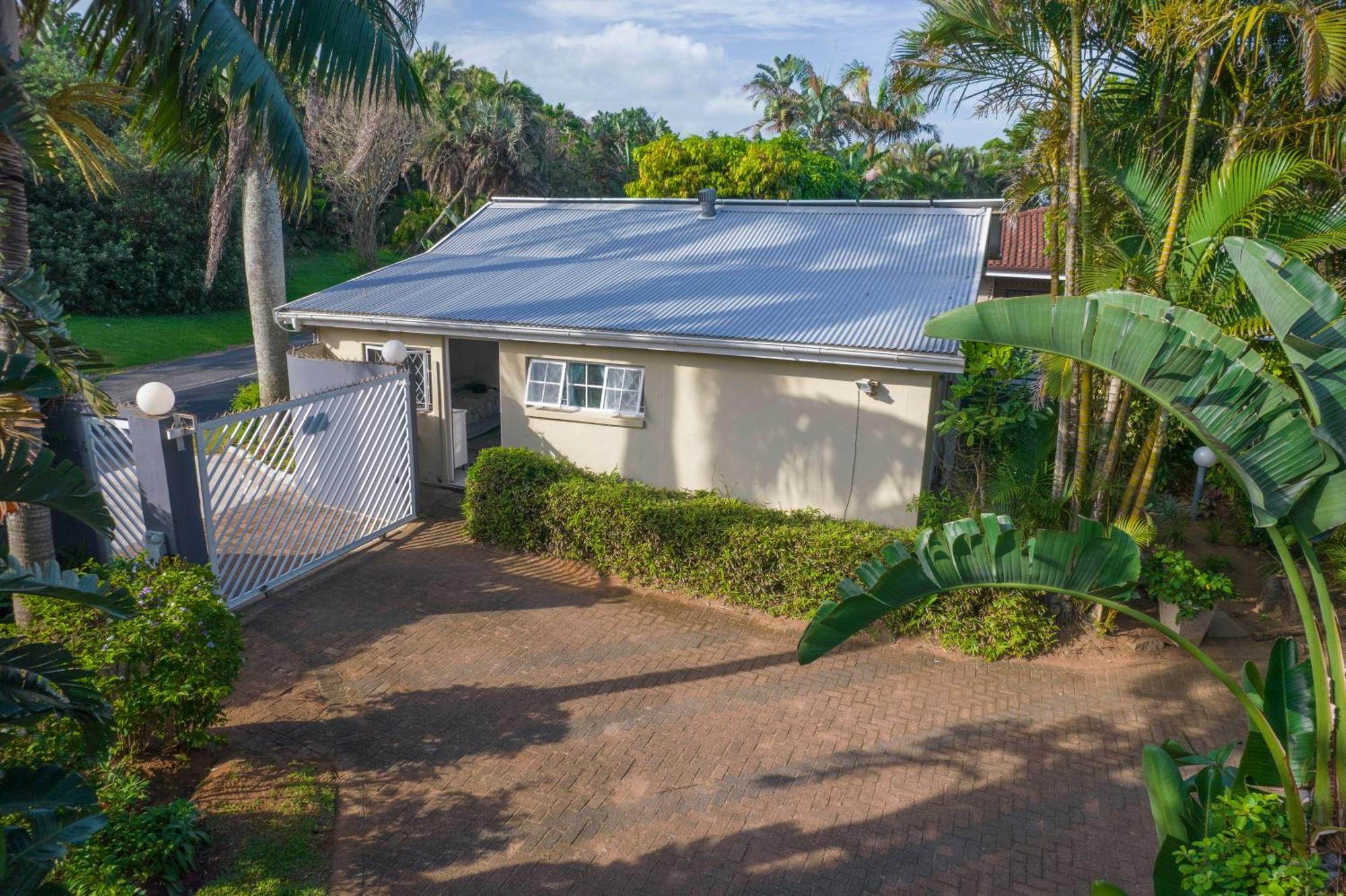 23 Ambleside Holiday Retreat By The Sea Port Shepstone Eksteriør bilde